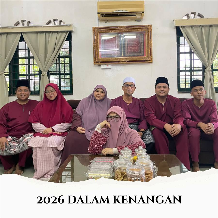 Muka depan photobook PixyoPrint - 2026 Dalam Kenangan